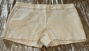 Metaphor Women's 8 Shorts Tan White Mid Rise Geometric Pattern Knit Size 18